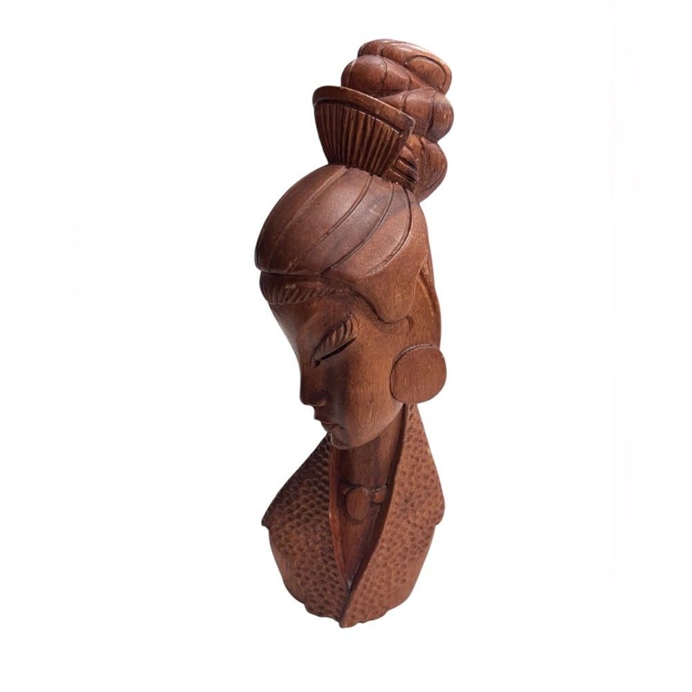 Vintage Solid Wood Handcarved Asian/ Balinese /Indonesian Woman Sculpture
Female